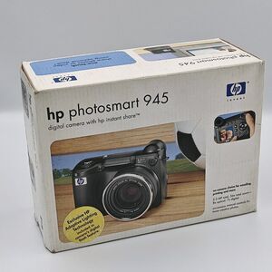 HP PhotoSmart 945 5.3MP 56x Zoom Pro Digital Camera Q2201A - Lightly Used